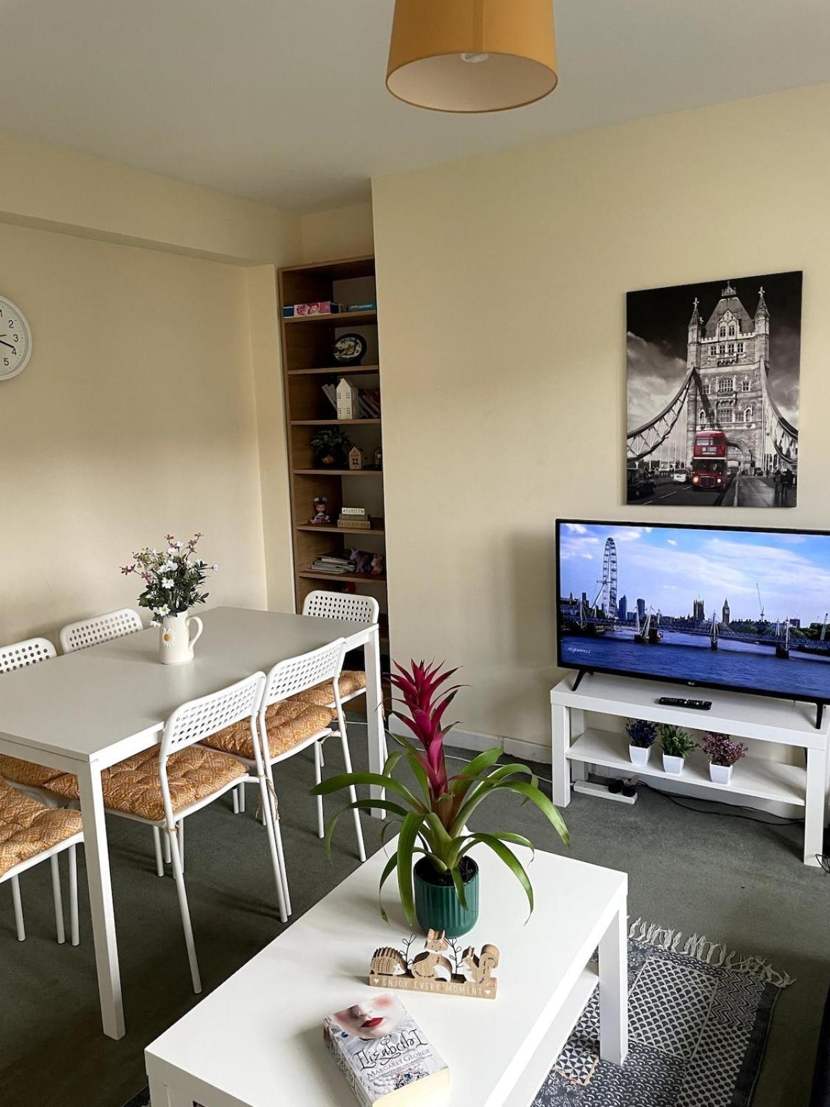 Charming Flat In Londres